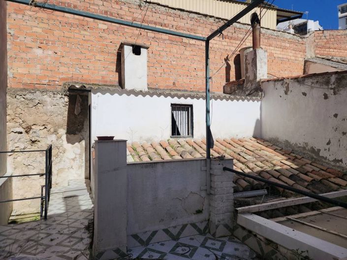 Image No.11-4 Bed Townhouse for sale