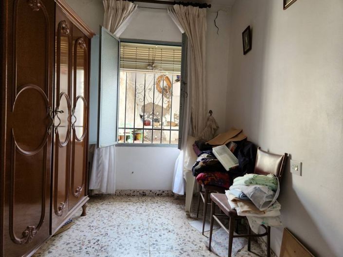 Image No.18-4 Bed Townhouse for sale