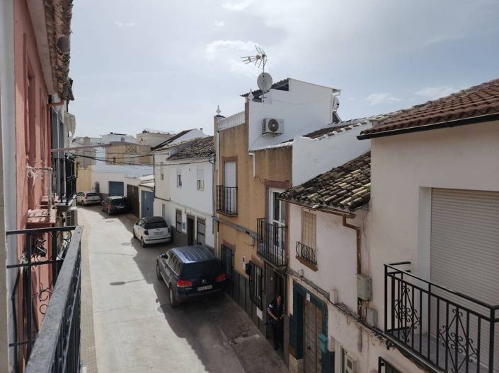 Image No.21-4 Bed Townhouse for sale