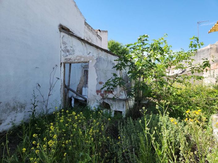 Image No.10-6 Bed Townhouse for sale