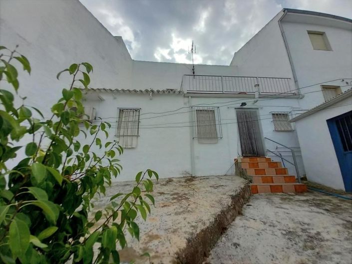 Image No.20-4 Bed Village House for sale