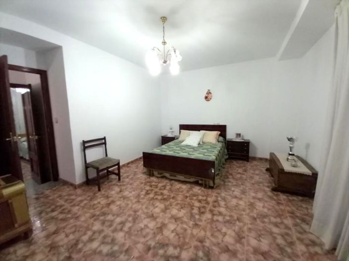 Image No.22-4 Bed Village House for sale