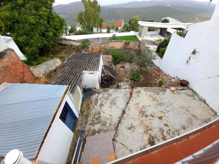 Image No.28-4 Bed Village House for sale