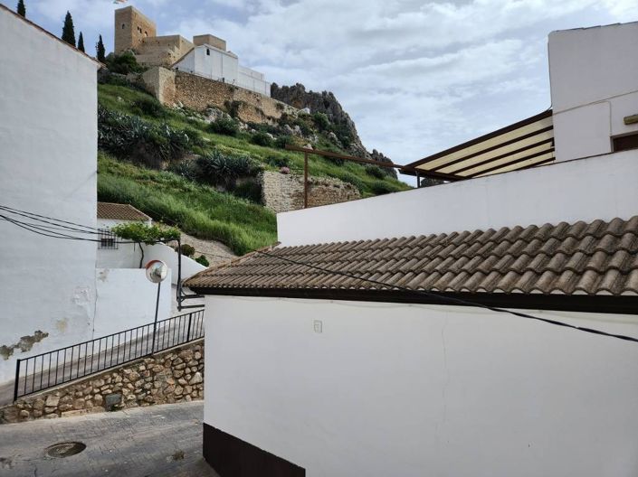 Image No.3-4 Bed Townhouse for sale