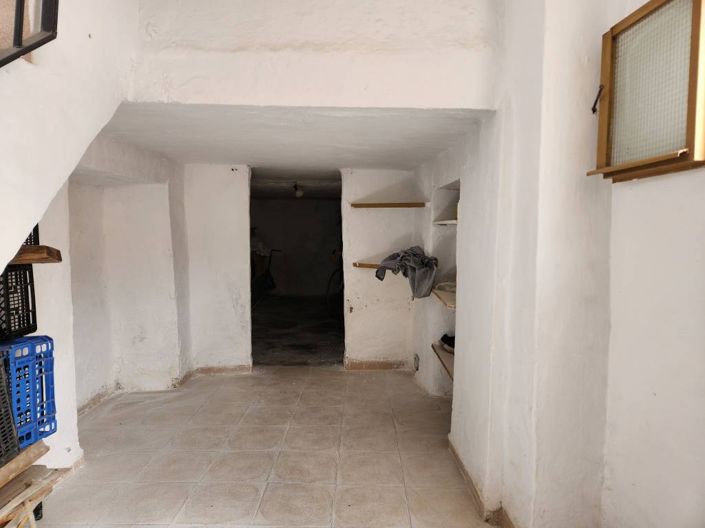 Image No.7-4 Bed Townhouse for sale