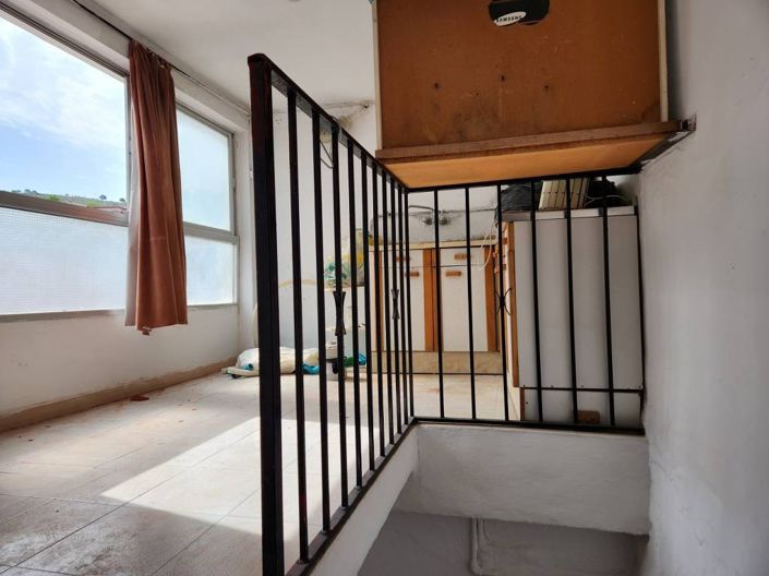 Image No.9-4 Bed Townhouse for sale