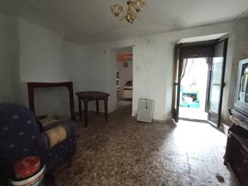 full154037066553828