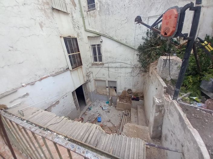 Image No.24-10 Bed Townhouse for sale