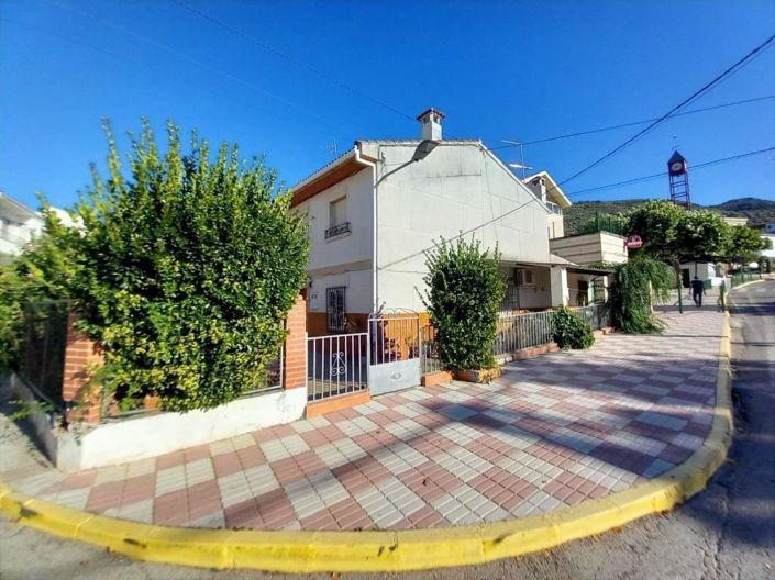 Image No.2-5 Bed Village House for sale