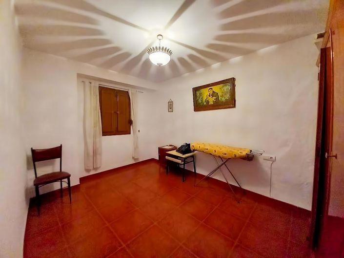 Image No.26-5 Bed Village House for sale