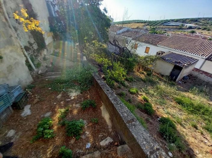 Image No.34-5 Bed Townhouse for sale
