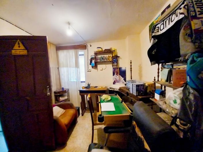Image No.37-5 Bed Townhouse for sale