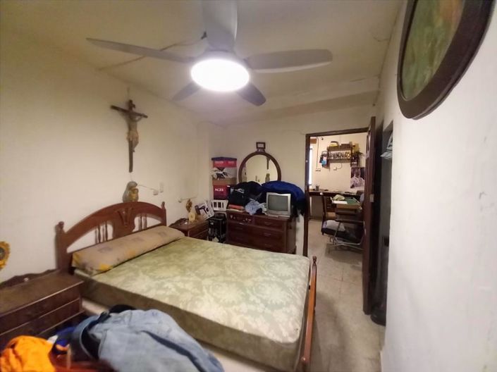 Image No.38-5 Bed Townhouse for sale