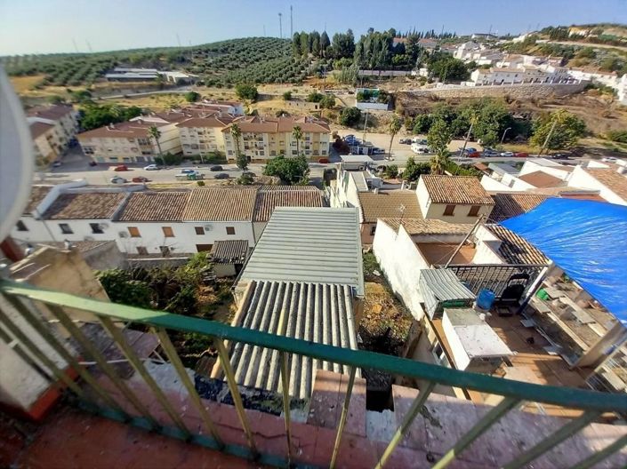 Image No.44-5 Bed Townhouse for sale