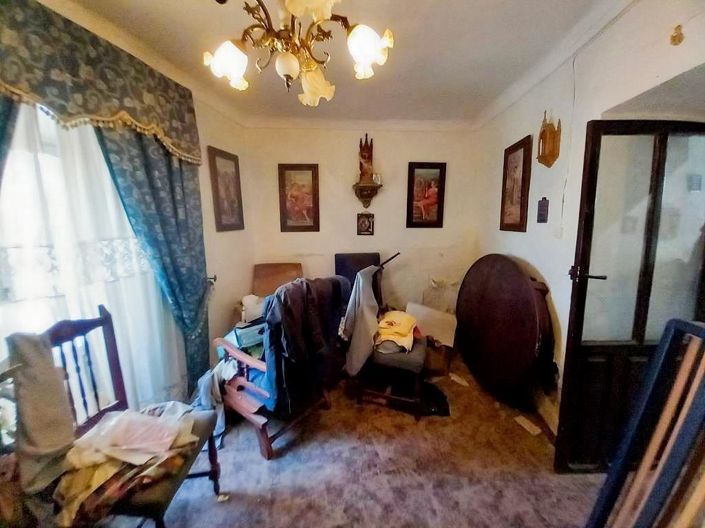 Image No.9-5 Bed Townhouse for sale