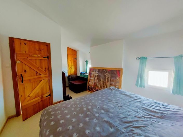 Image No.18-2 Bed Country House for sale