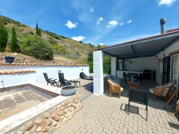 Image No.30-2 Bed Country House for sale
