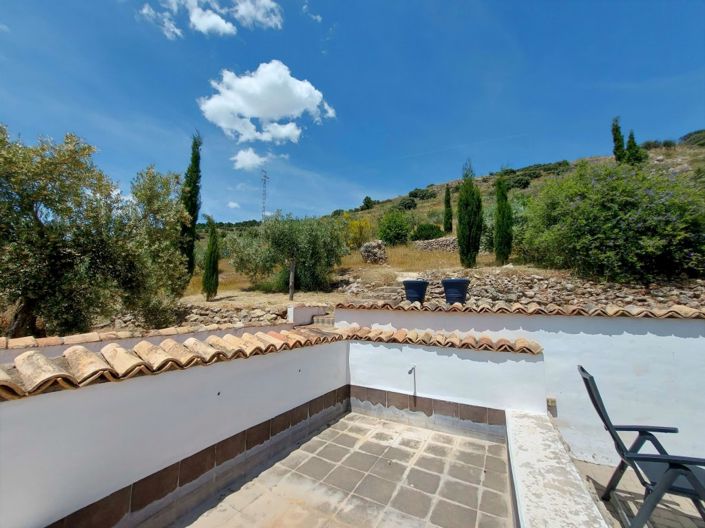 Image No.31-2 Bed Country House for sale