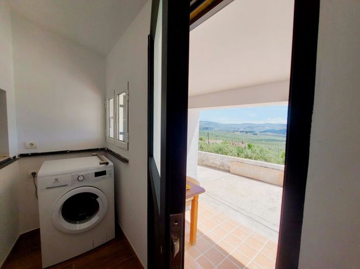 Image No.6-2 Bed Country House for sale