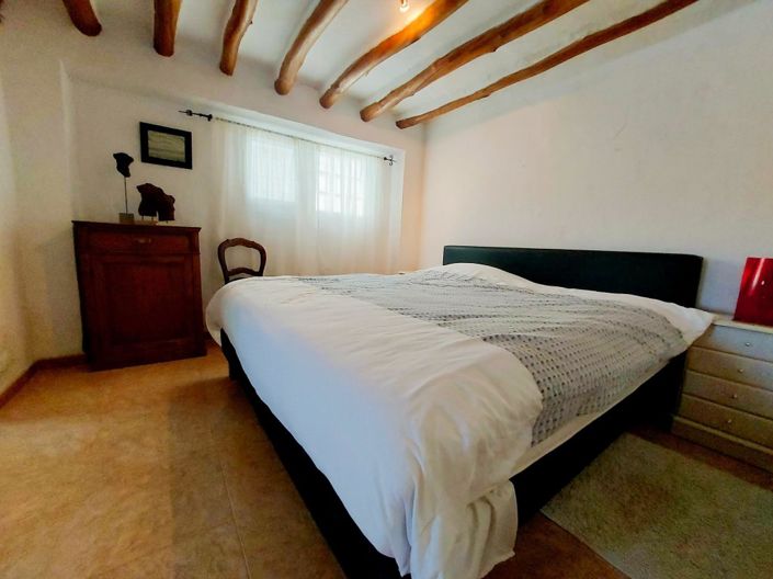 Image No.9-2 Bed Country House for sale