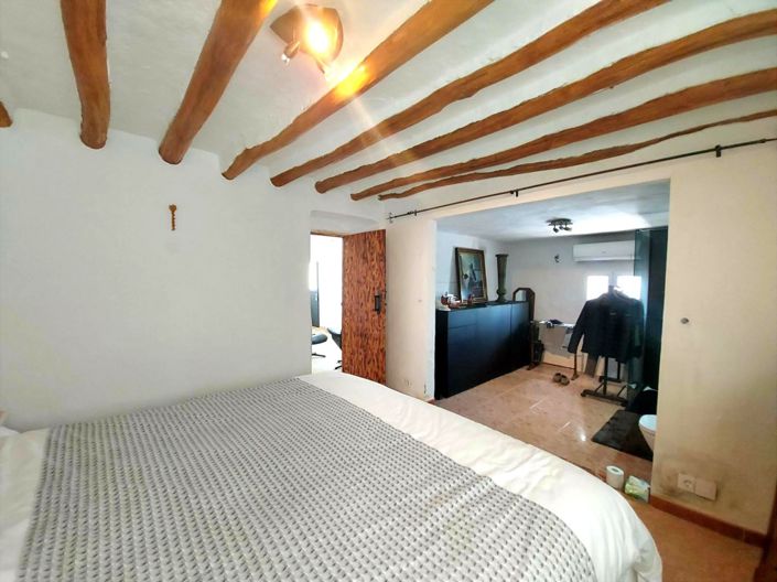 Image No.10-2 Bed Country House for sale