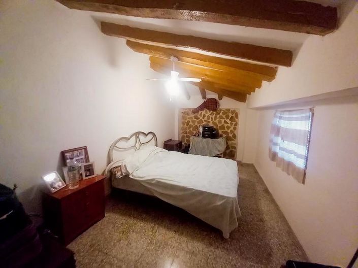 Image No.29-5 Bed Townhouse for sale