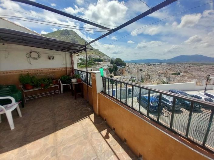 Image No.25-4 Bed Townhouse for sale