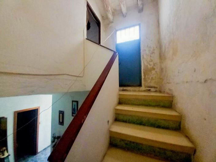 Image No.27-8 Bed Townhouse for sale