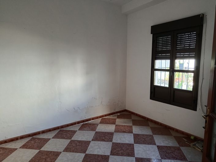 Image No.6-7 Bed Townhouse for sale