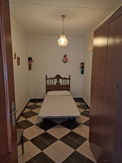 Image No.8-5 Bed Townhouse for sale