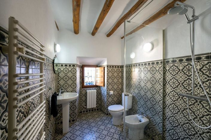Image No.27-5 Bed Townhouse for sale