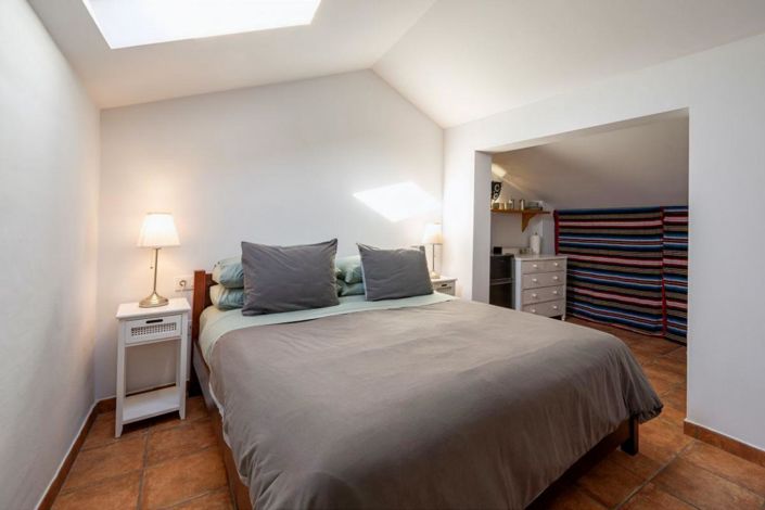 Image No.30-5 Bed Townhouse for sale