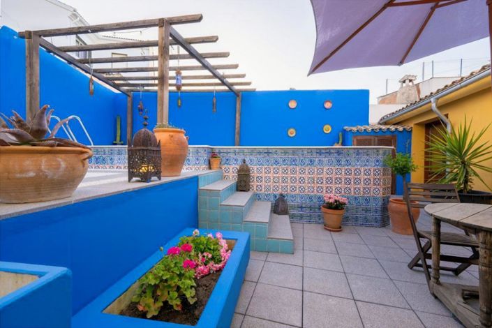 Image No.36-5 Bed Townhouse for sale