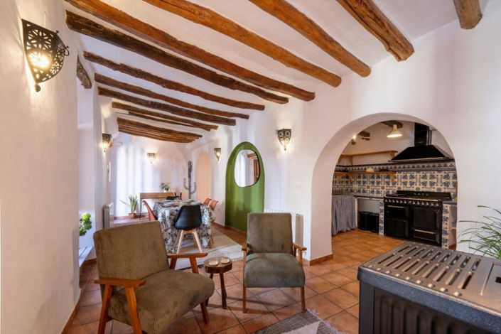 Image No.5-5 Bed Townhouse for sale