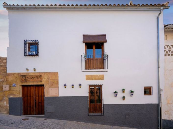 Image No.44-5 Bed Townhouse for sale