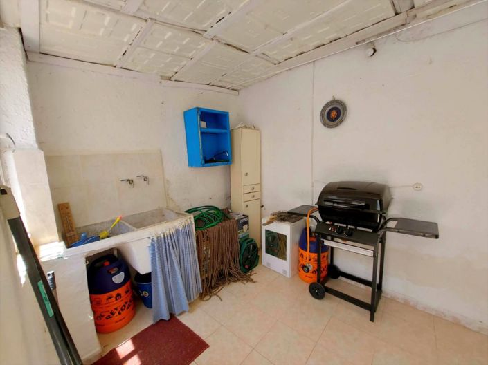 Image No.13-2 Bed Townhouse for sale