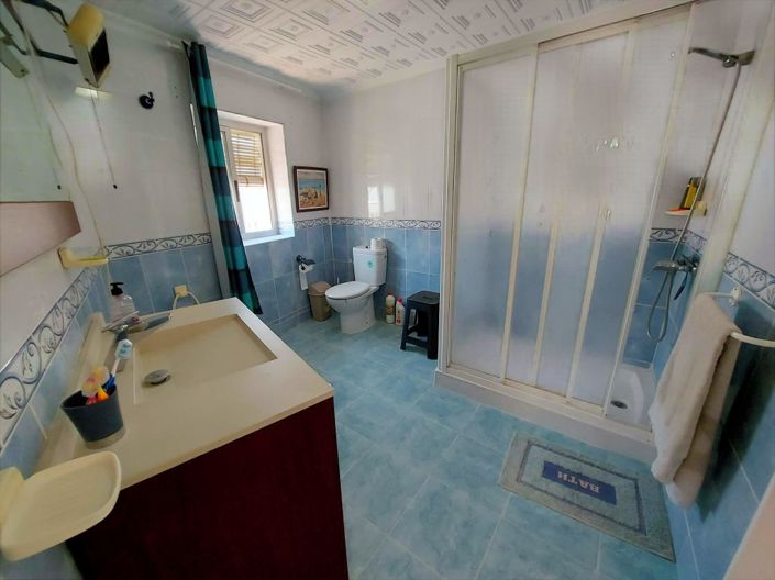 Image No.26-2 Bed Townhouse for sale