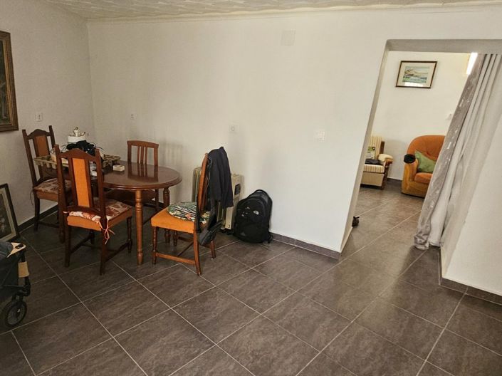 Image No.6-2 Bed Townhouse for sale