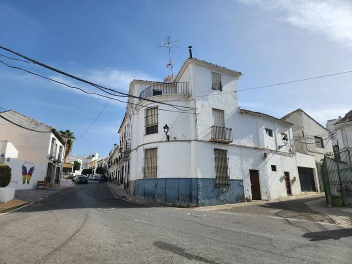 Image No.2-Maison de ville de 9 chambres à vendre à Fuente-Tójar