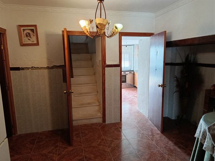 Image No.14-4 Bed Townhouse for sale