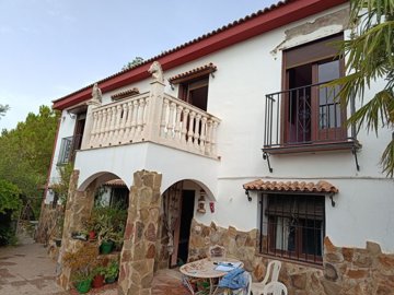 full155098666931844