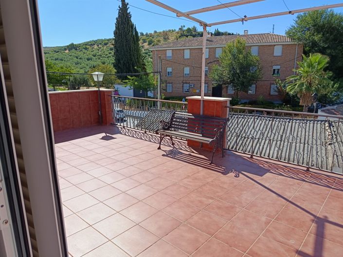 Image No.16-7 Bed Townhouse for sale
