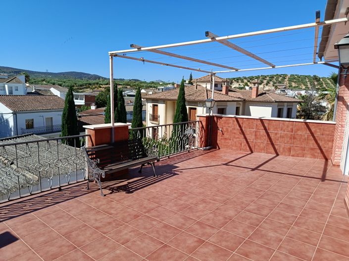 Image No.4-7 Bed Townhouse for sale