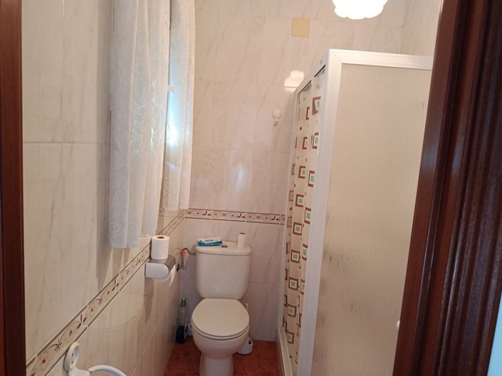 Image No.17-4 Bed Townhouse for sale