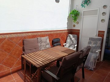 full156024667031982