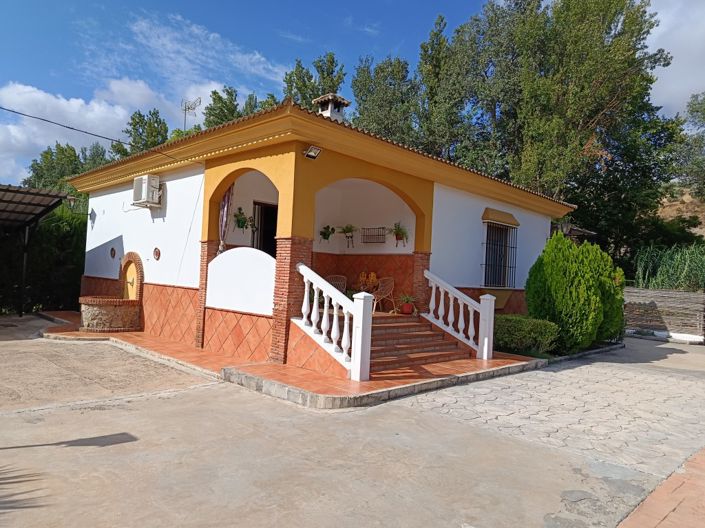 Image No.12-3 Bed Chalet for sale