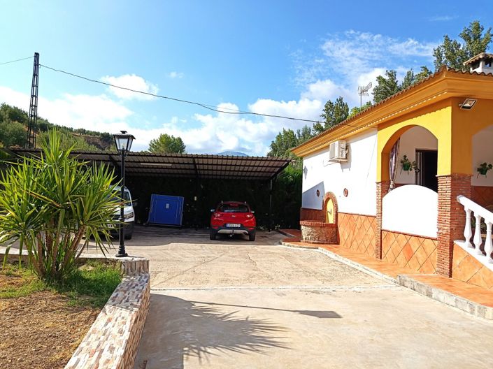 Image No.13-3 Bed Chalet for sale