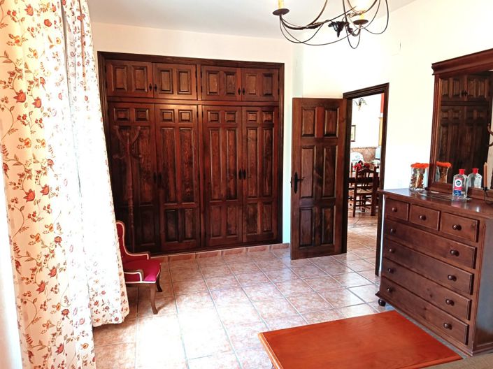 Image No.19-3 Bed Chalet for sale
