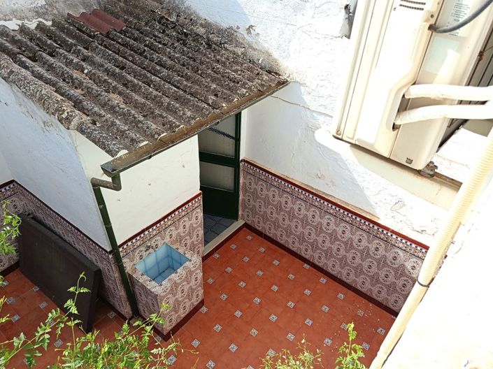 Image No.30-5 Bed Townhouse for sale
