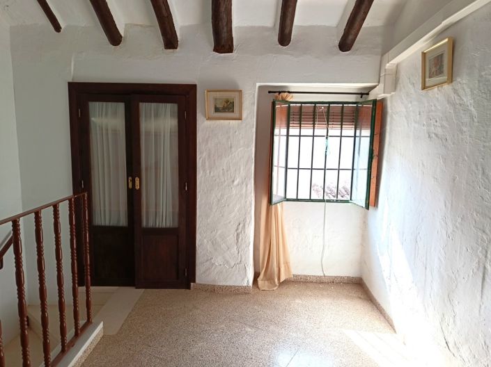 Image No.5-5 Bed Townhouse for sale